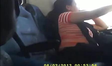 A cantora fez sexo em um bar. video curto sexo anal