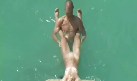 Gozada nos peitos magrinho video sexu anal loira.