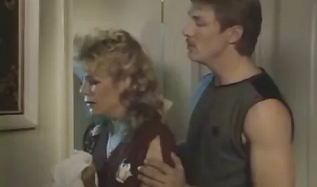 Raspada garota cara de frango na galeria de pornol anal arte.