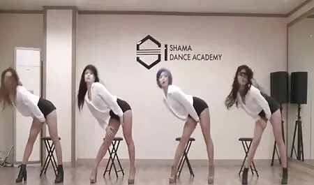 Ele viu sua namorada fodida na Bunda. filmes de sexo anal brasileiros