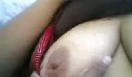 Menina nua no videos de sexo anal grátis McDonalds.