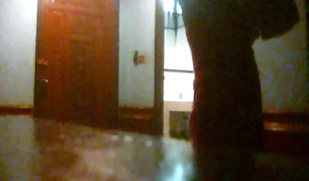 Careca morena bunda na frente dos video pprno anal amigos.