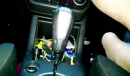 Menina chupando videos anais caseiros pênis para o concurso.