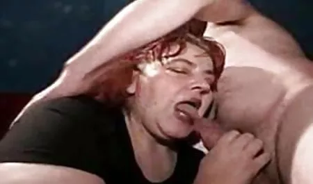 Cum cheio de videos de coroas no anal anal.