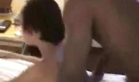 As video de sexo anal profundo meninas se masturbam no banheiro.