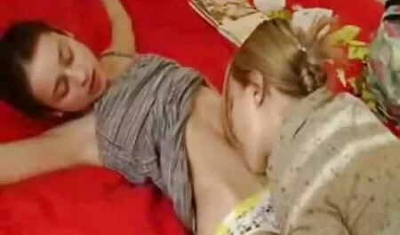 Pé foda e foder uma mulher anal xporno russa na Bunda.