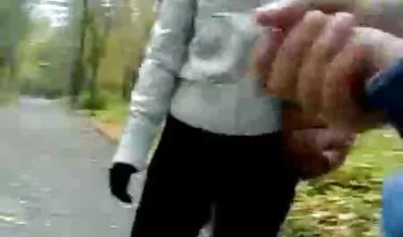 A Ucrânia é aparafusada anal video caseiro ao elenco.