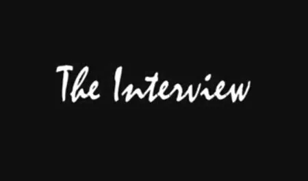 A loira vídeo de sexo anal com coroas servindo uma multidão de negros.