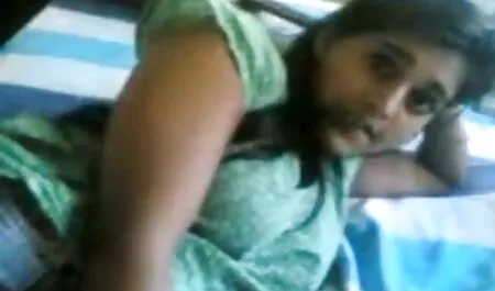 Gigabyte plantar uma mulher russa em video adulto anal seu pênis.