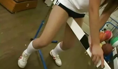 Entregou-o à rapariga depois videos do primeiro anal de um banho.