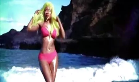 Lamber buracos video amador anal menina.