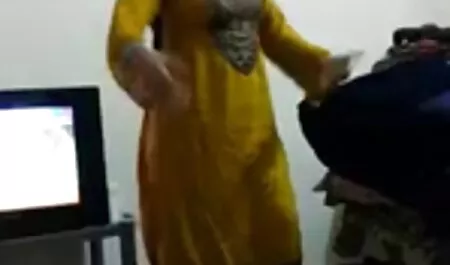 Tomar peitos grandes e foder no morenas anal videos carro.