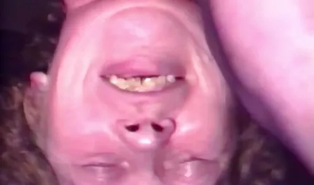 A loira foi dada filme pornor anal a um jogador negro.