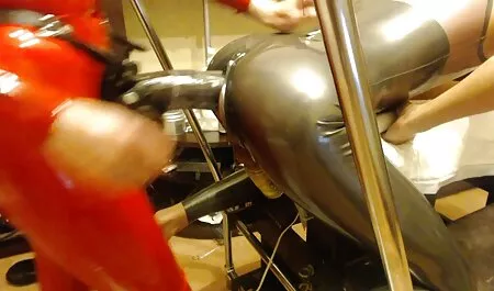 Fazer um boquete e lamber os videos adultos anal ovos.