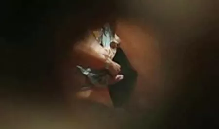 Os assistir vídeo pornô sexo anal jogadores fazem sexo com o Tommy.