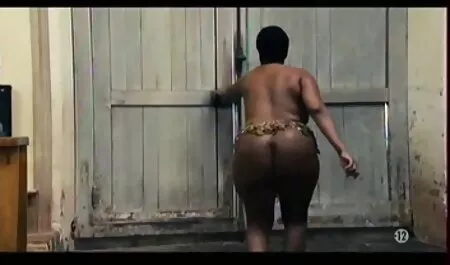 A empregada estava sentada no Dick. videos eróticos anal