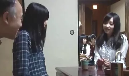 Menina fodida e ver vídeos pornô anal tomar porra.