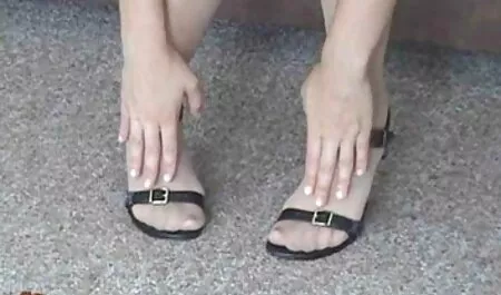 Menina é fodida por Jay Mack. sexo caseiro no cu