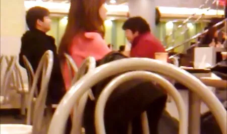 Fury o melhor video de sexo anal pula sobre o membro e se masturba com os pés.