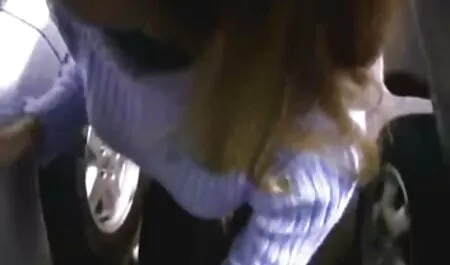 Foder com uma videos de sexo aanal máscara de gato.