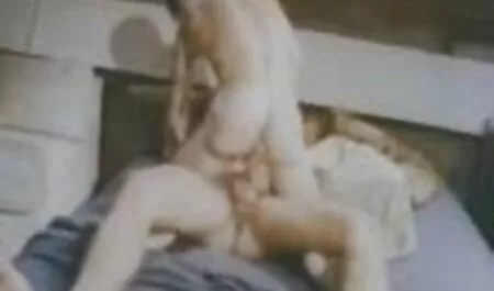 Sexo vídeo pornô amador anal preto com branco.