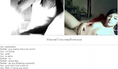 A menina pratica sexo sexo anal hentai anal e boquete profundo.